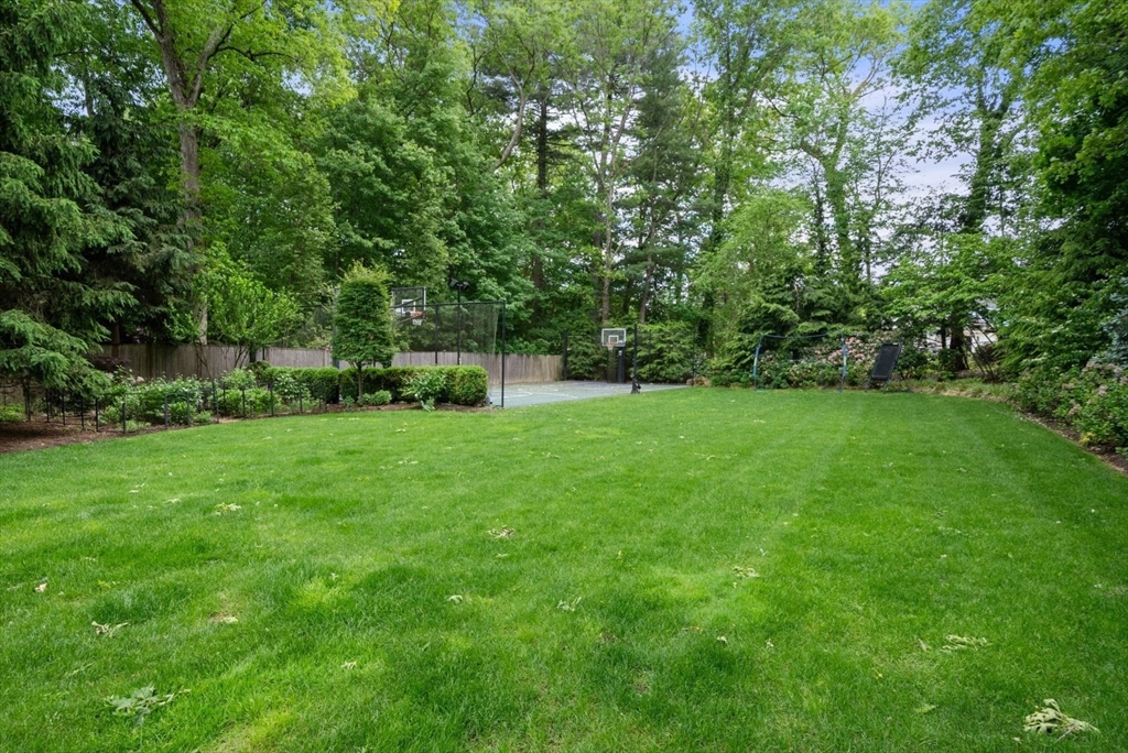25 Kenilworth Road Wellesley, MA 02482 - Photo 39 of 42