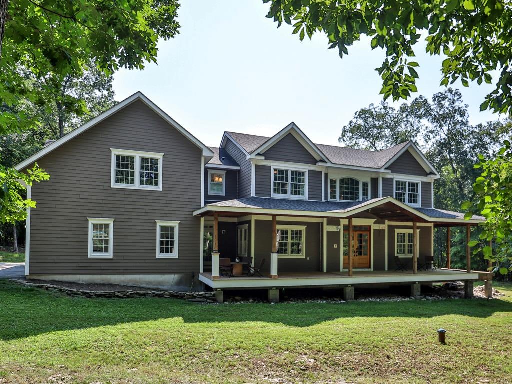 27 Stonehenge Road Warwick, NY 10990 - Photo 1 of 1 In one of Warwick's best locations, this home is ideally located at the end of a cul-de-sac.