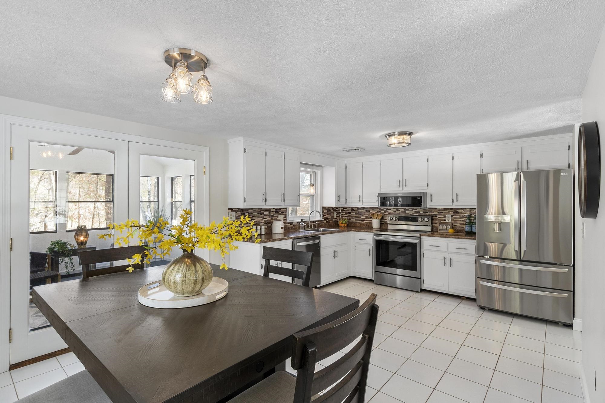 40 Westfall Road Pelham, NH 03076 - Photo 17 of 56 Gallery Image 17