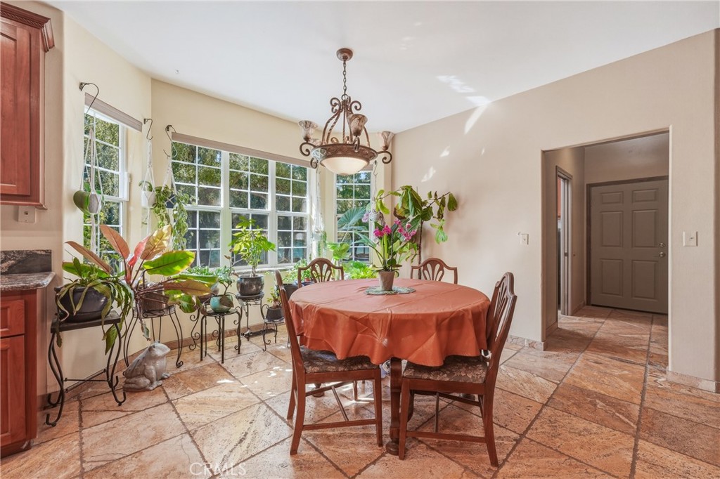 3125 Ranch Court Lakeport, CA 95453 - Photo 15 of 75 Kitchen