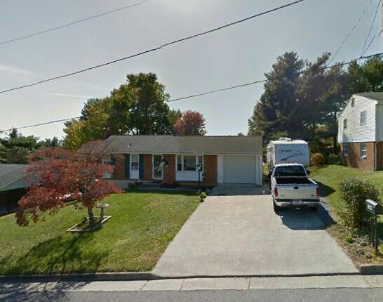 544 Olney Road Vinton, VA 24179 - Photo 2 of 23 a front view of a house with garden