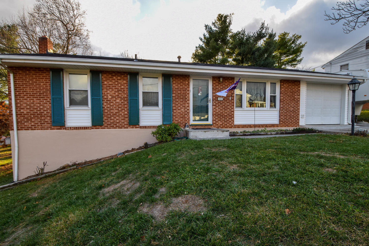 544 Olney Road Vinton, VA 24179 - Photo 3 of 23 front view of house with a yard