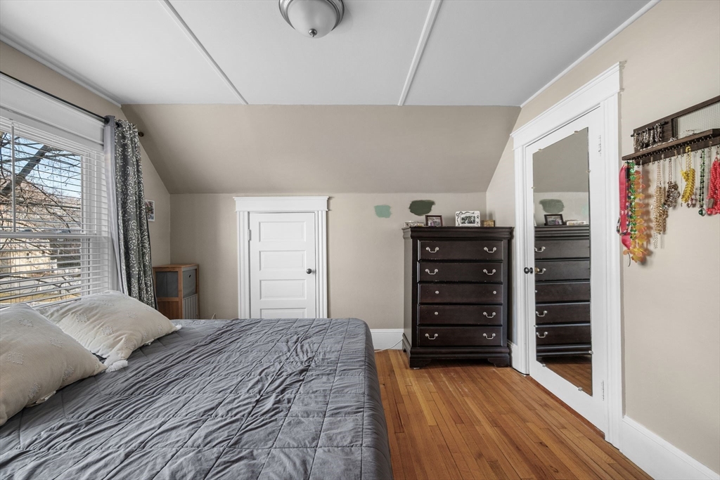 34 Moffatt Road, Unit 34 Salem, MA 01970 - Photo 16 of 23 a bedroom with a bed and a window