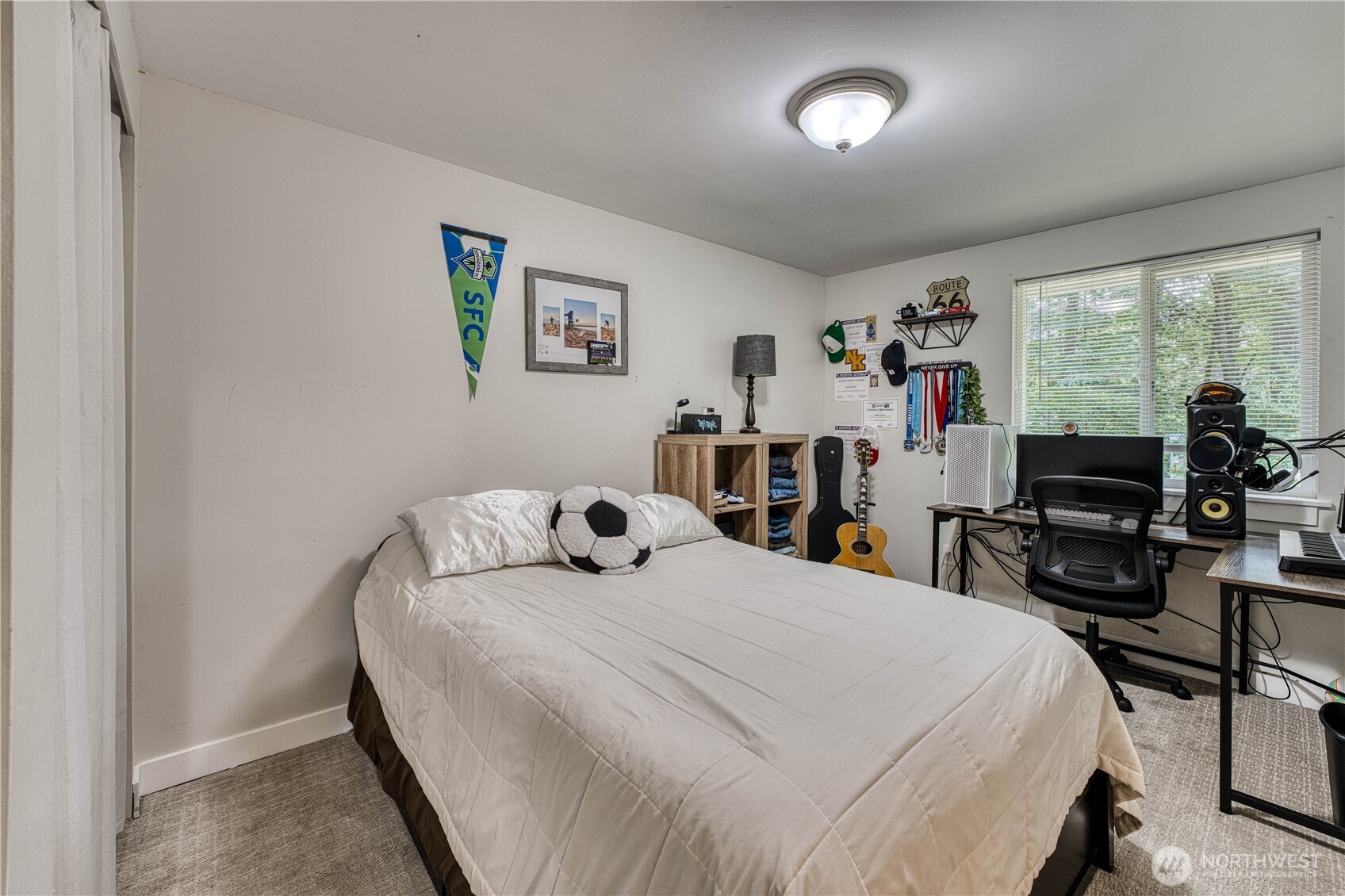 18043 Noll Road Northeast Poulsbo, WA 98370 - Photo 17 of 39 Gallery Image 17