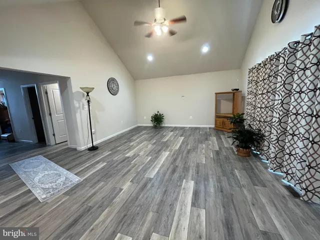 $2,150 | 13046 Monterey Lane, Blue Ridge Summit, PA 17214