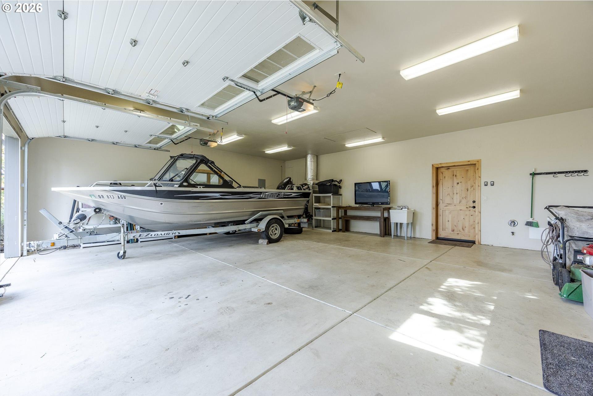 33883 Van Duyn Road Eugene, OR 97408 - Photo 41 of 48 Gallery Image 41