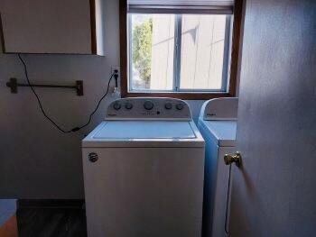 433 Southeast 9th Street Madras, OR 97741 - Photo 27 of 27 Small unit laundry