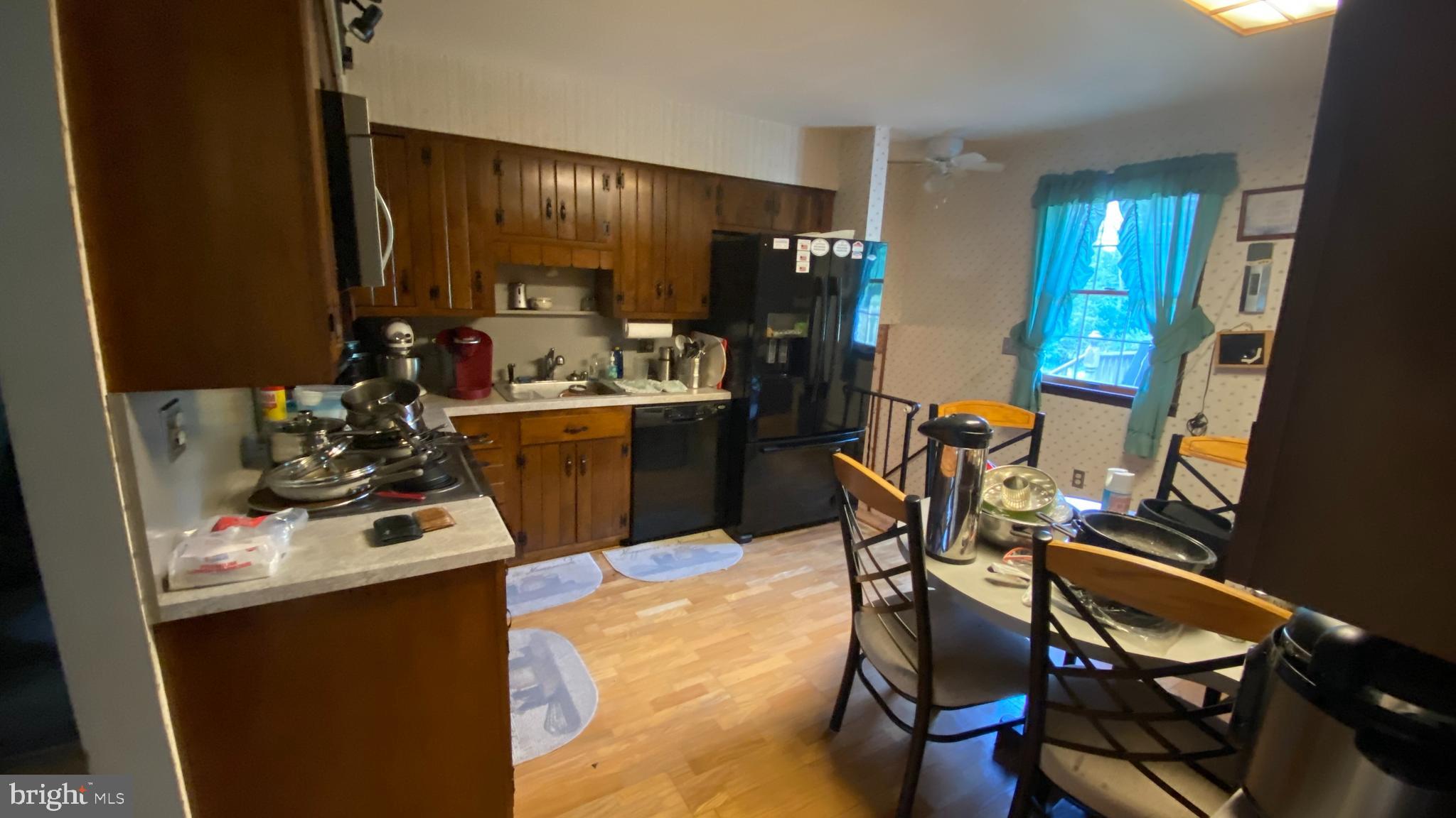 2619 Gillis Road Mount Airy, MD 21771 - Photo 3 of 20 Kitchen