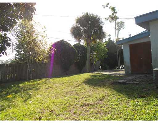 4940 Bonanza Road Lake Worth, FL 33467 - Photo 2 of 16 Additional Photo