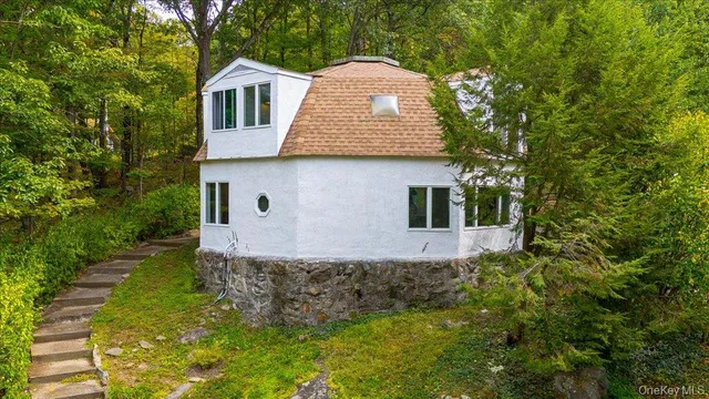 a view of backyard with green space