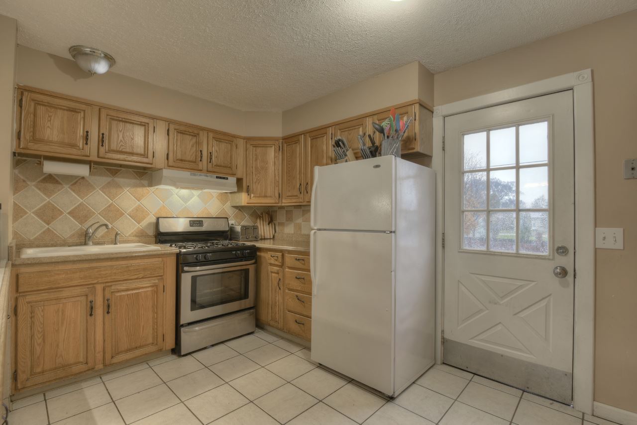 4160 Vance Road Traverse City, MI 49685 - Photo 12 of 28 1869935-11.JPG