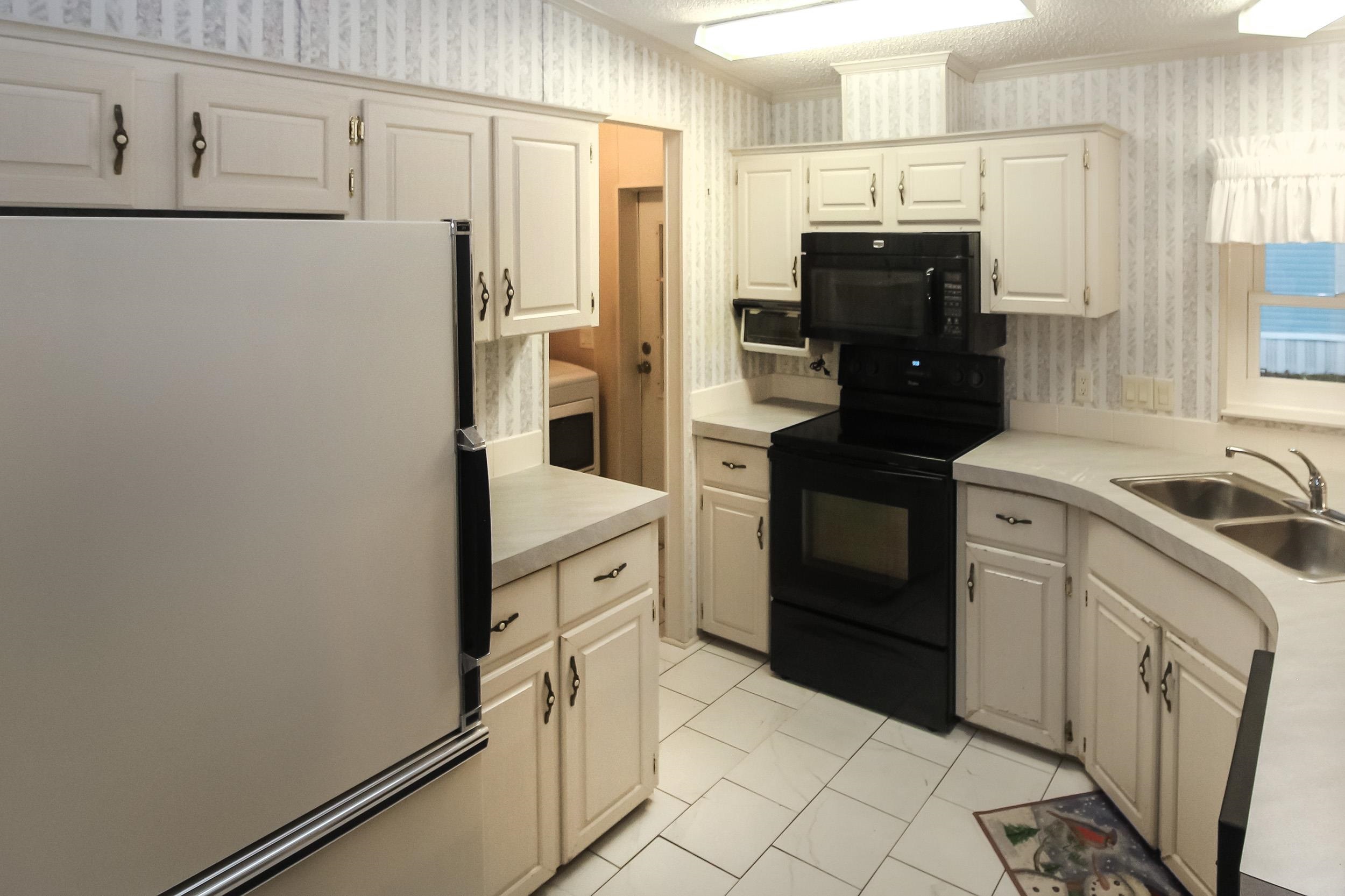 1190 Ridgewood Drive Lillian, AL 36549 - Photo 5 of 16