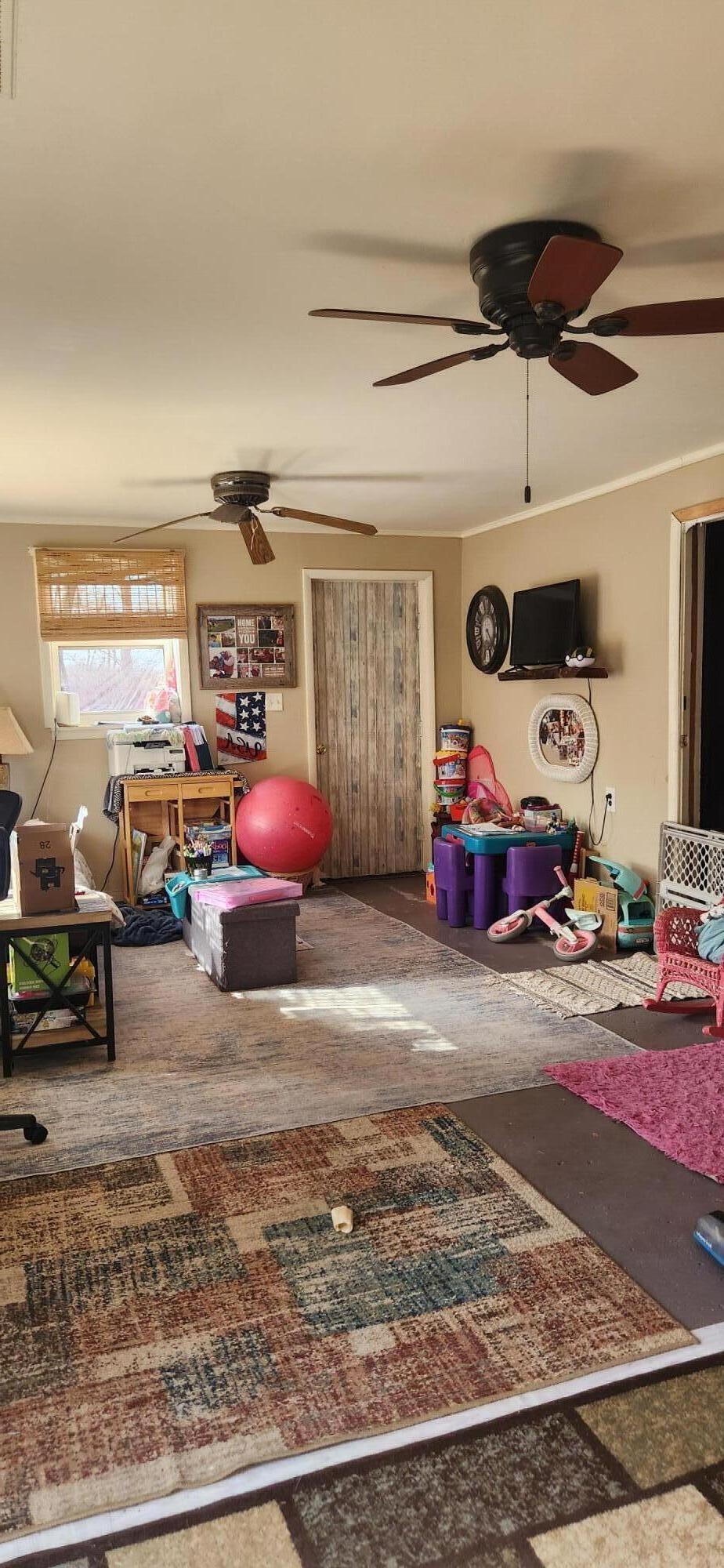 4039 North Pleasant Road Hillsdale, MI 49242 - Photo 6 of 14 20260219_135246