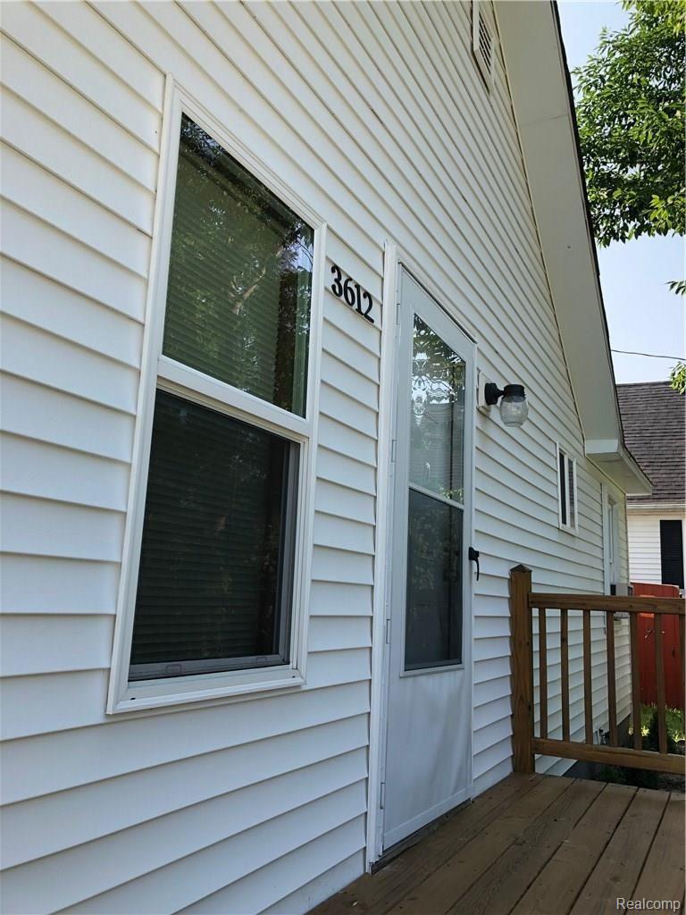 3612 Branch Road Flint, MI 48506 - Photo 5 of 21 IMG_0324.JPG