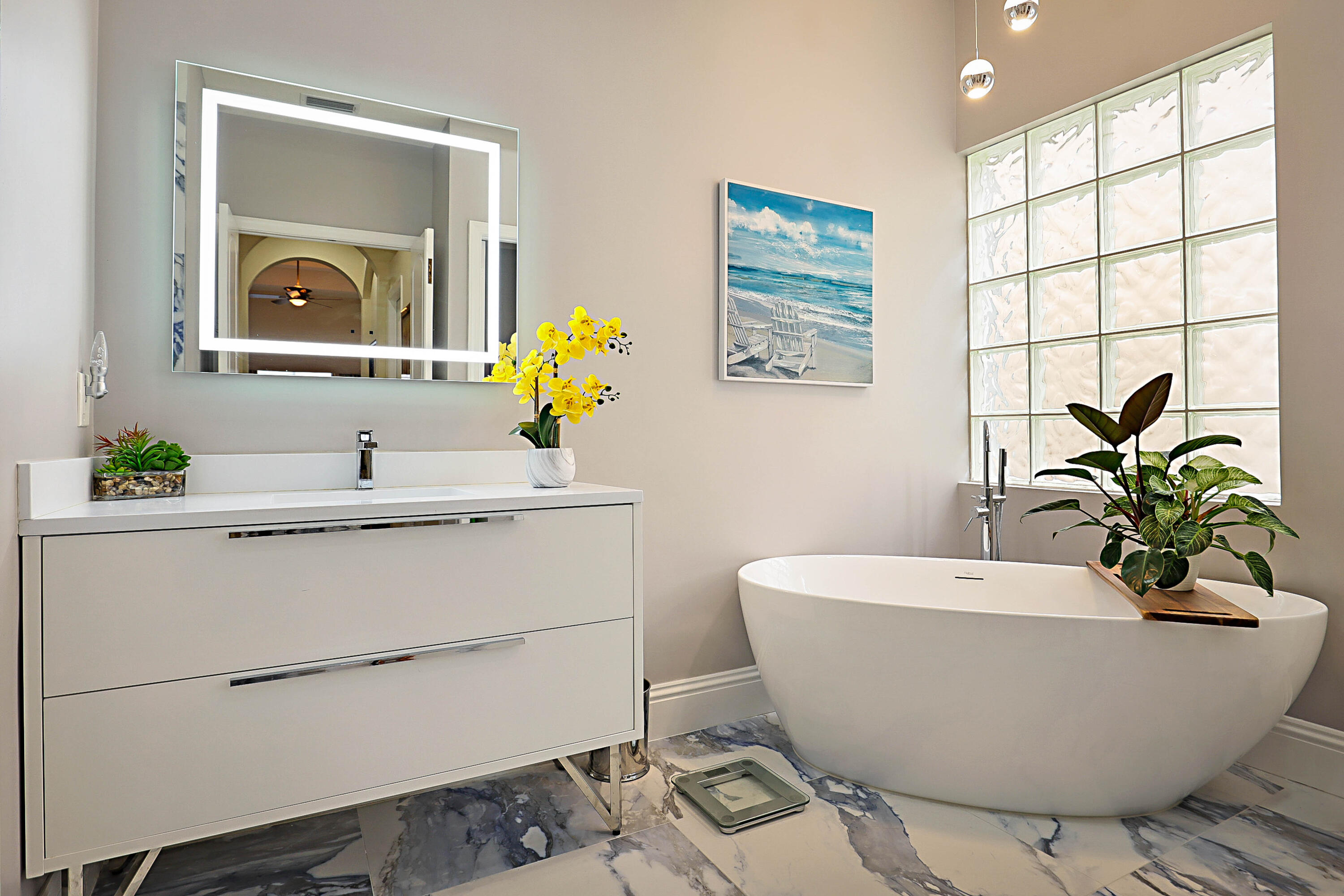 7011 Mallorca Crescent Boca Raton, FL 33433 - Photo 22 of 42 Floating Tub