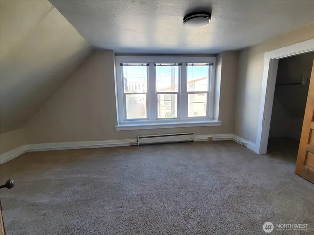 $3,000 | 1815 East Roy Street, Seattle, WA 98112