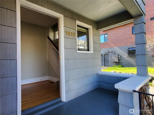 $3,000 | 1815 East Roy Street, Seattle, WA 98112