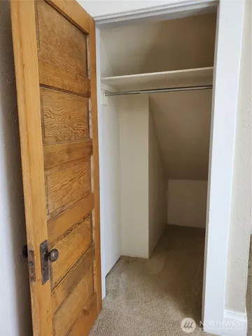 $3,000 | 1815 East Roy Street, Seattle, WA 98112