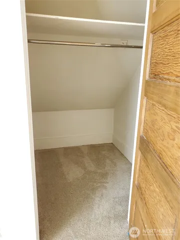 $3,000 | 1815 East Roy Street, Seattle, WA 98112