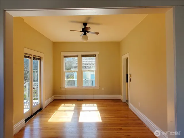 $3,000 | 1815 East Roy Street, Seattle, WA 98112