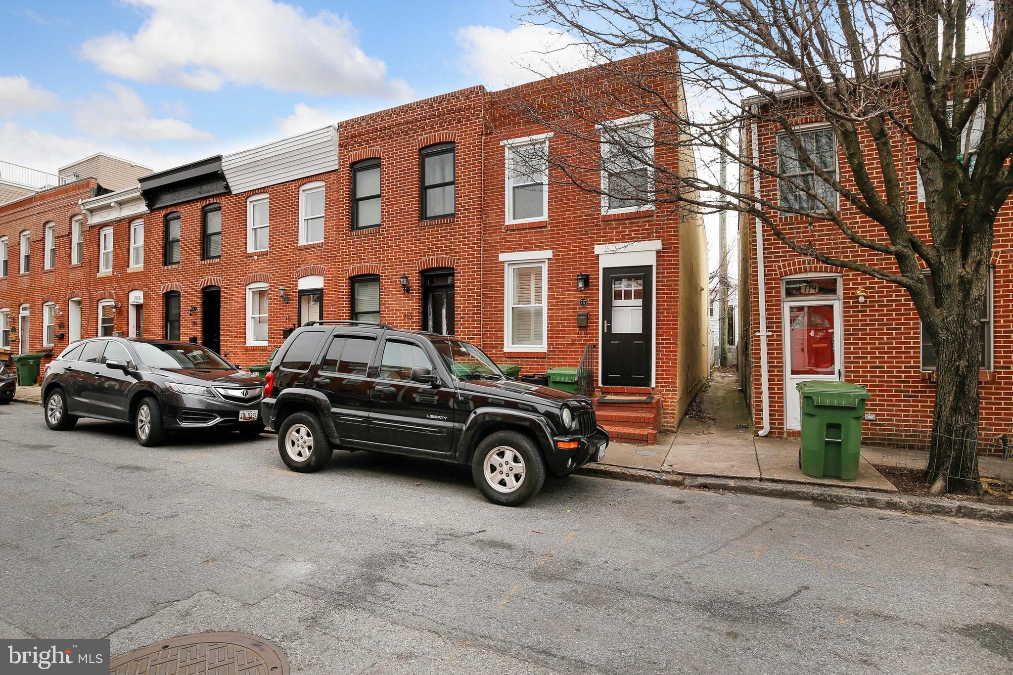 717 South Rose Street Baltimore, MD 21224 - Photo 2 of 32