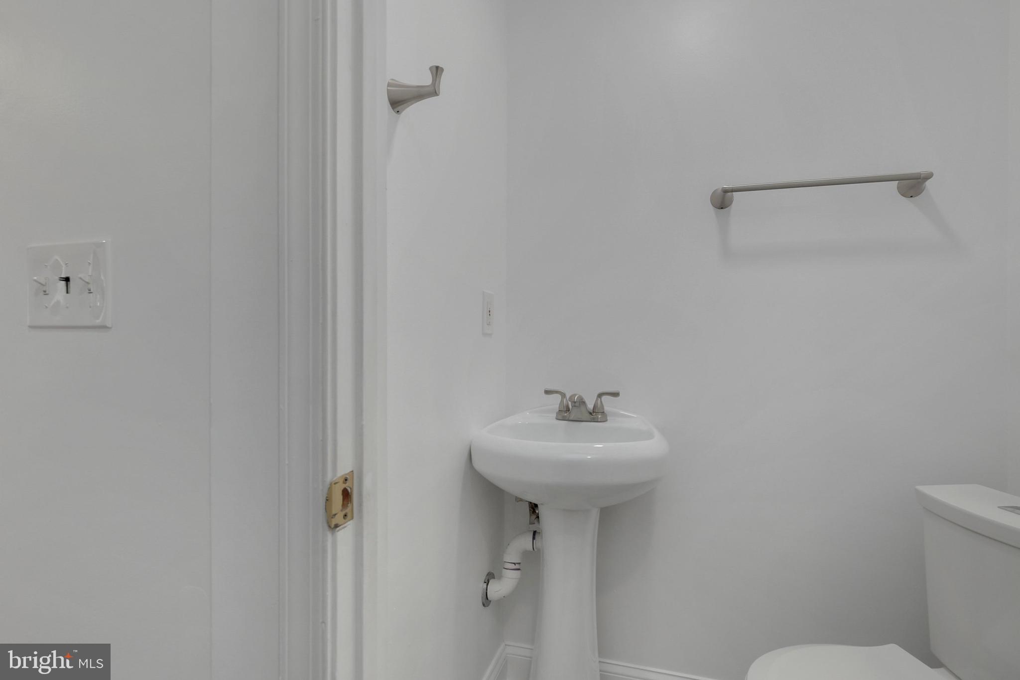 717 South Rose Street Baltimore, MD 21224 - Photo 15 of 32