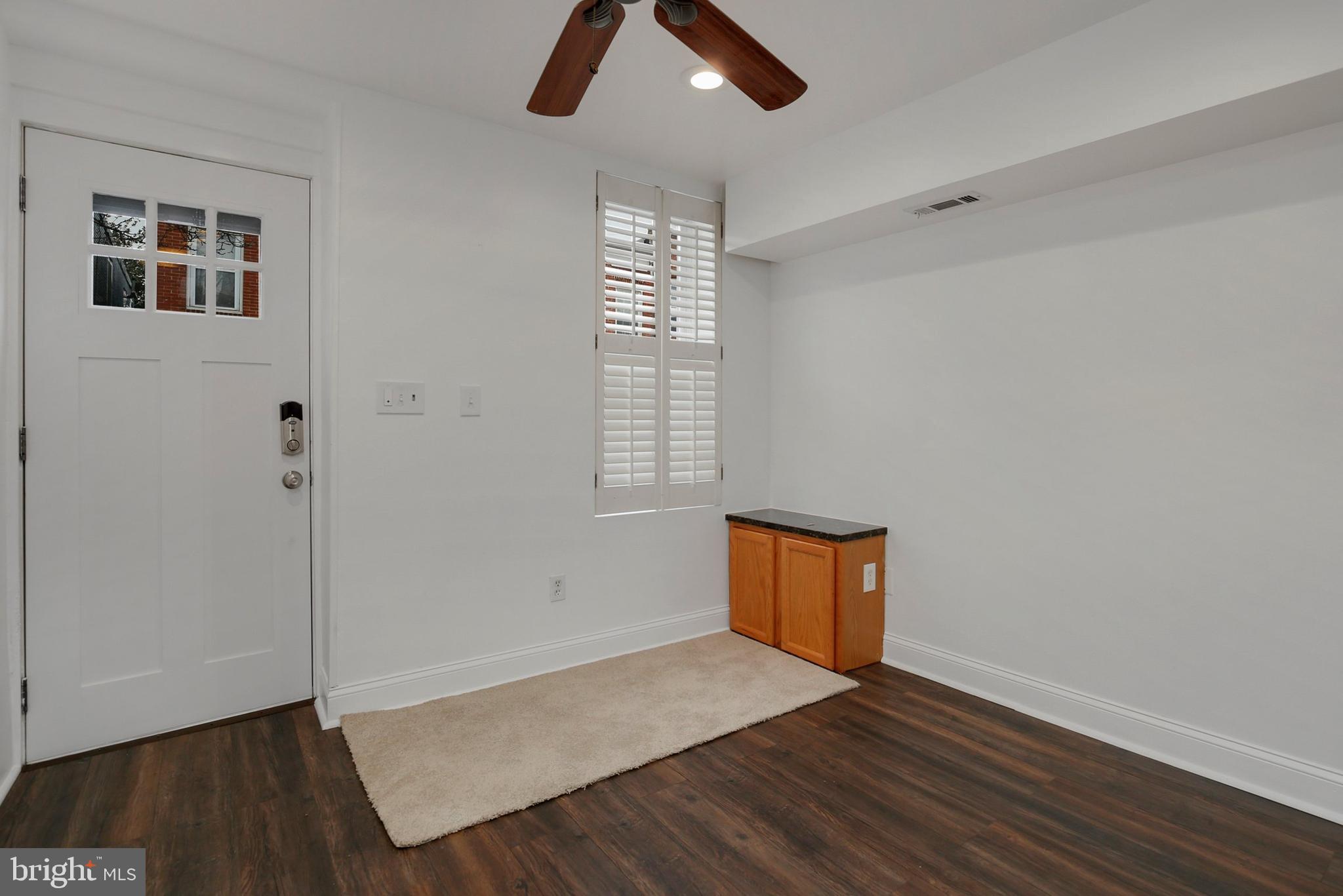 717 South Rose Street Baltimore, MD 21224 - Photo 5 of 32
