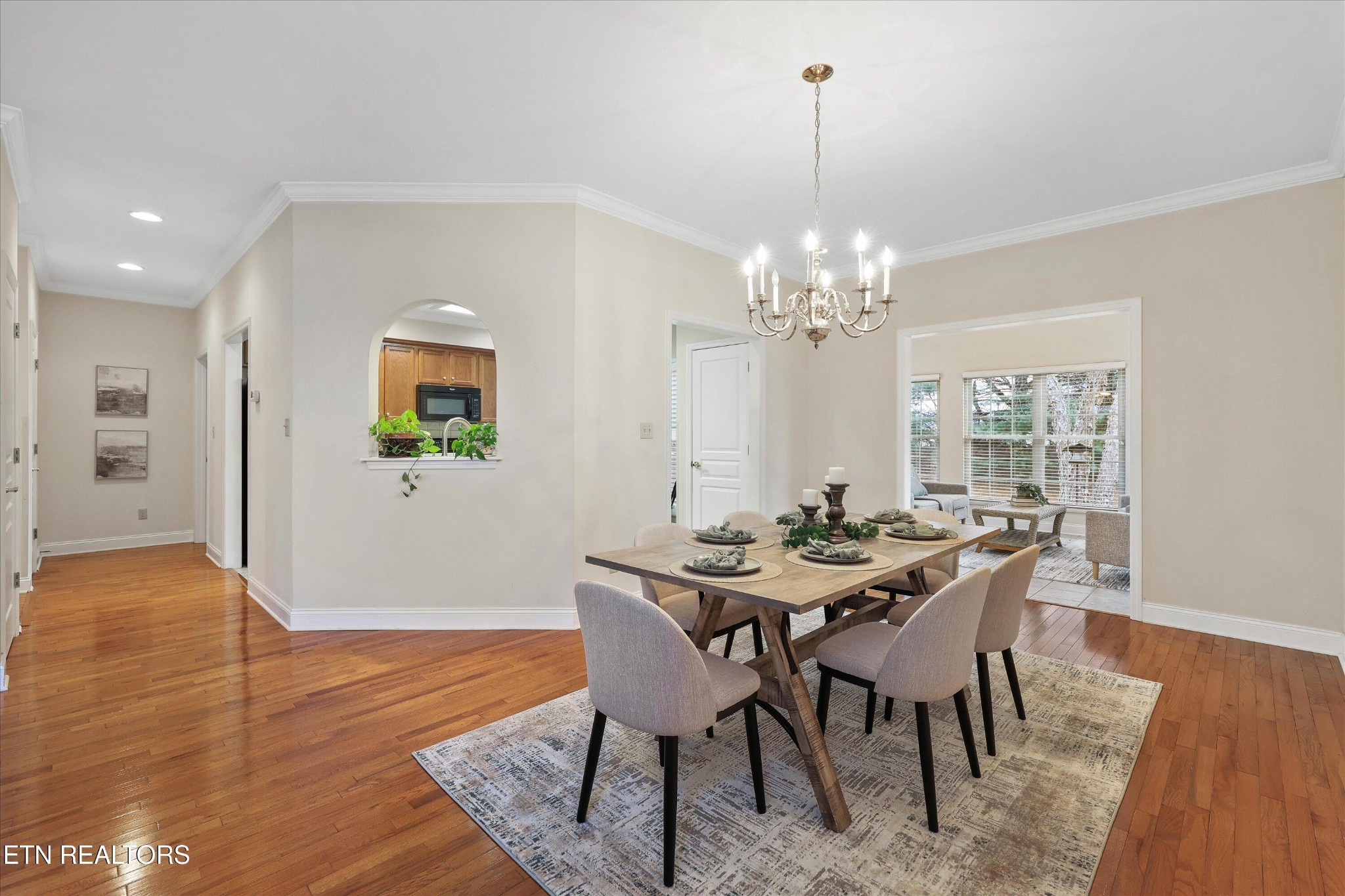 316 English Station Road Knoxville, TN 37934 - Photo 10 of 45 a dining room with furniture and window