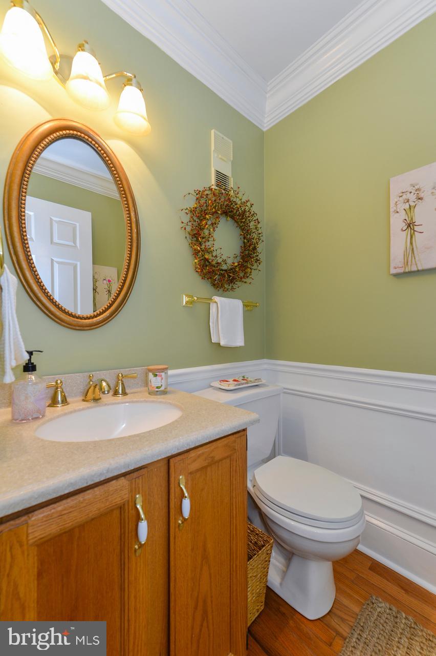 1614 Clearbrook Road Lansdale, PA 19446 - Photo 11 of 22 Powder Room