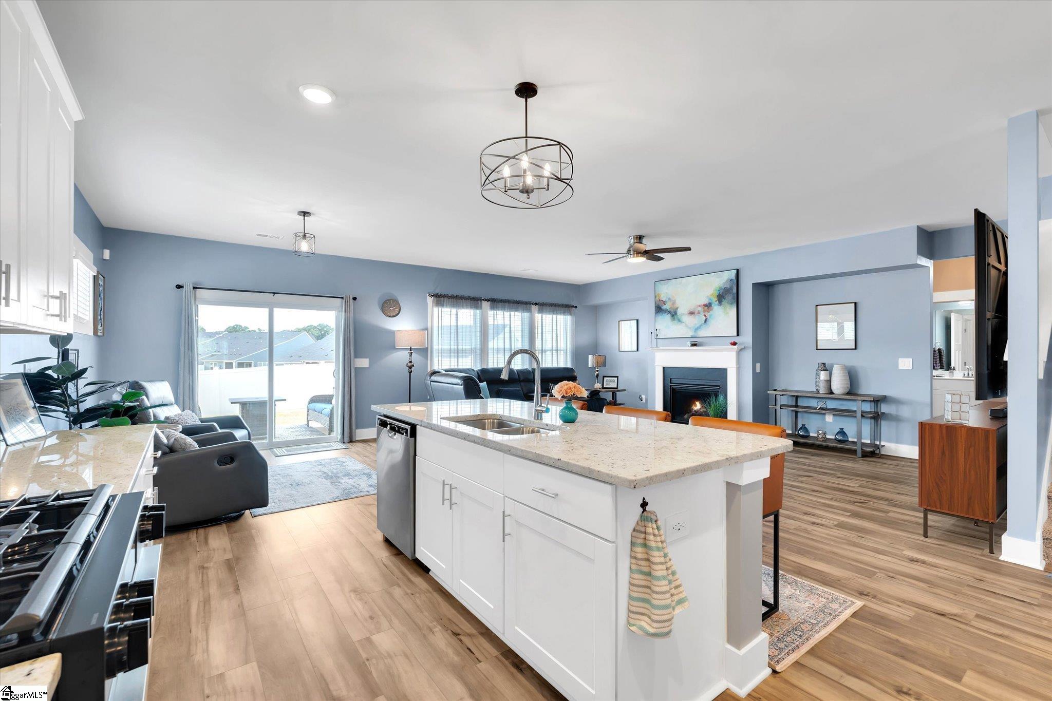 6 Roderick Lane Greenville, SC 29605 - Photo 7 of 45 Gallery Image 7
