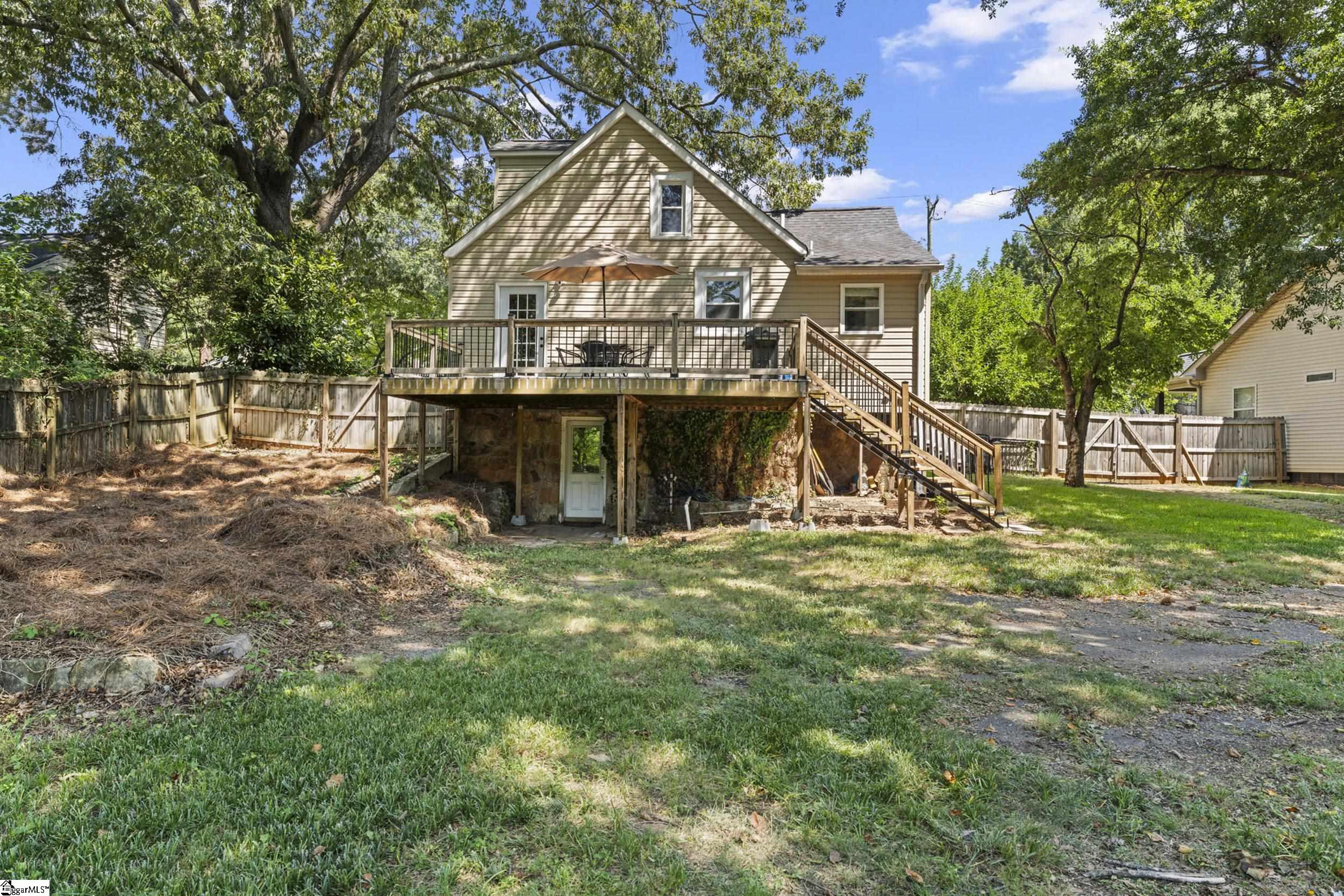 109 Ackley Road Greenville, SC 29607 - Photo 32 of 35