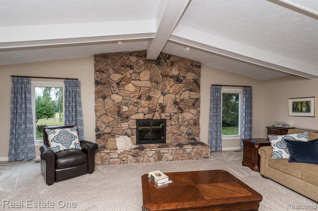 3307 Salem Court Rochester Hills, MI 48306 - Photo 13 of 36