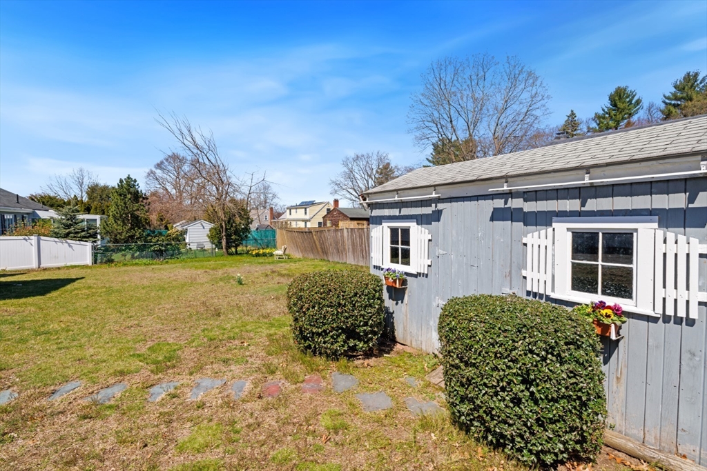 31 Hillcrest Road Wakefield, MA 01880 - Photo 17 of 31 Gallery Image 17