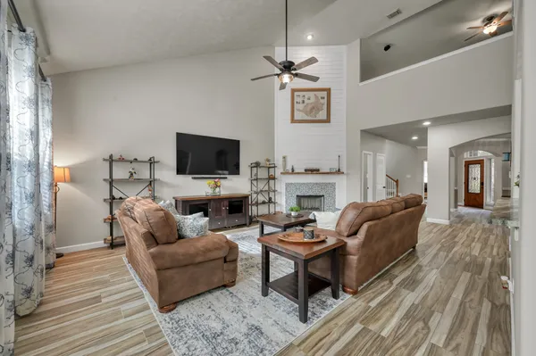 $485,000 | 34 West Prairie Dawn Circle, The Woodlands, TX 77385