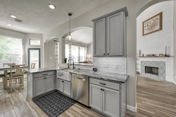 $485,000 | 34 West Prairie Dawn Circle, The Woodlands, TX 77385