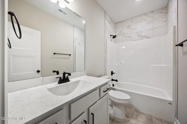 $389,900 | 16080 Cardinal Court, Wagram, NC 28396