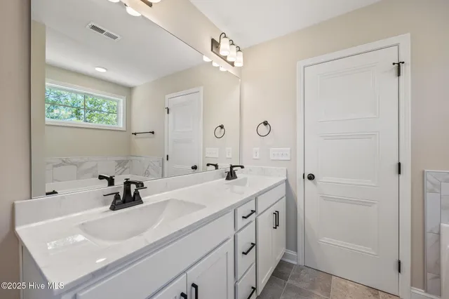 $389,900 | 16080 Cardinal Court, Wagram, NC 28396