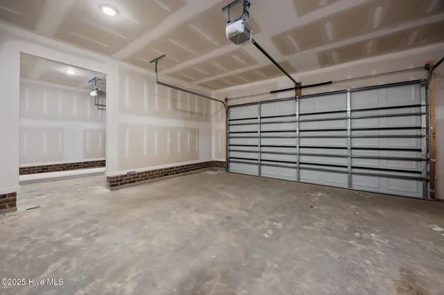 $389,900 | 16080 Cardinal Court, Wagram, NC 28396