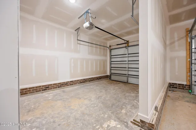 $389,900 | 16080 Cardinal Court, Wagram, NC 28396