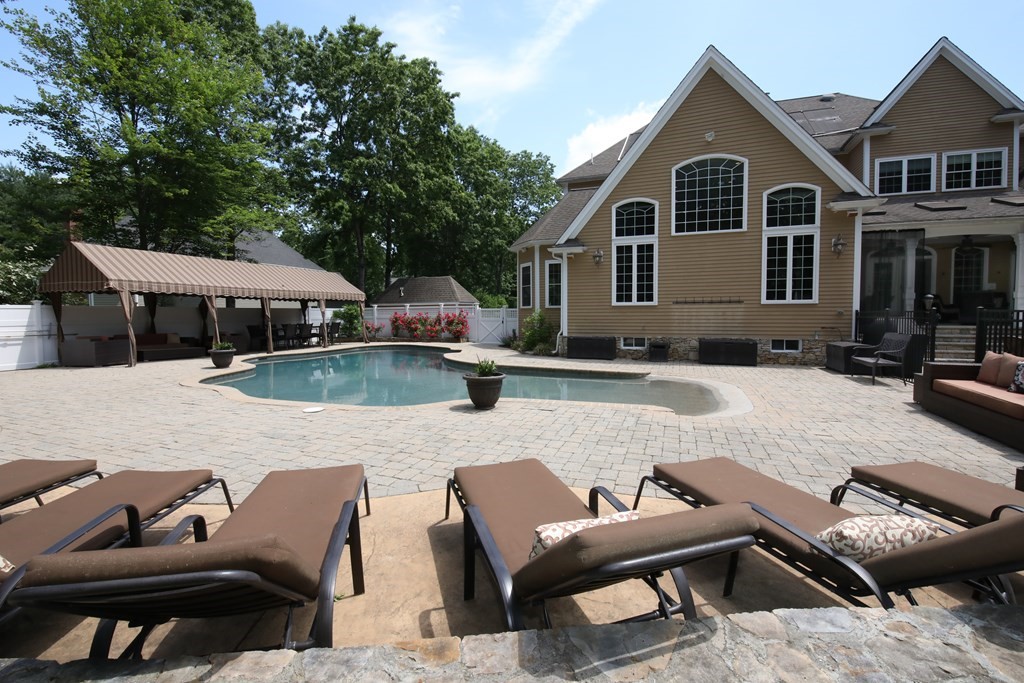 60 High Ridge Circle Franklin, MA 02038 - Photo 39 of 42 Gallery Image 39