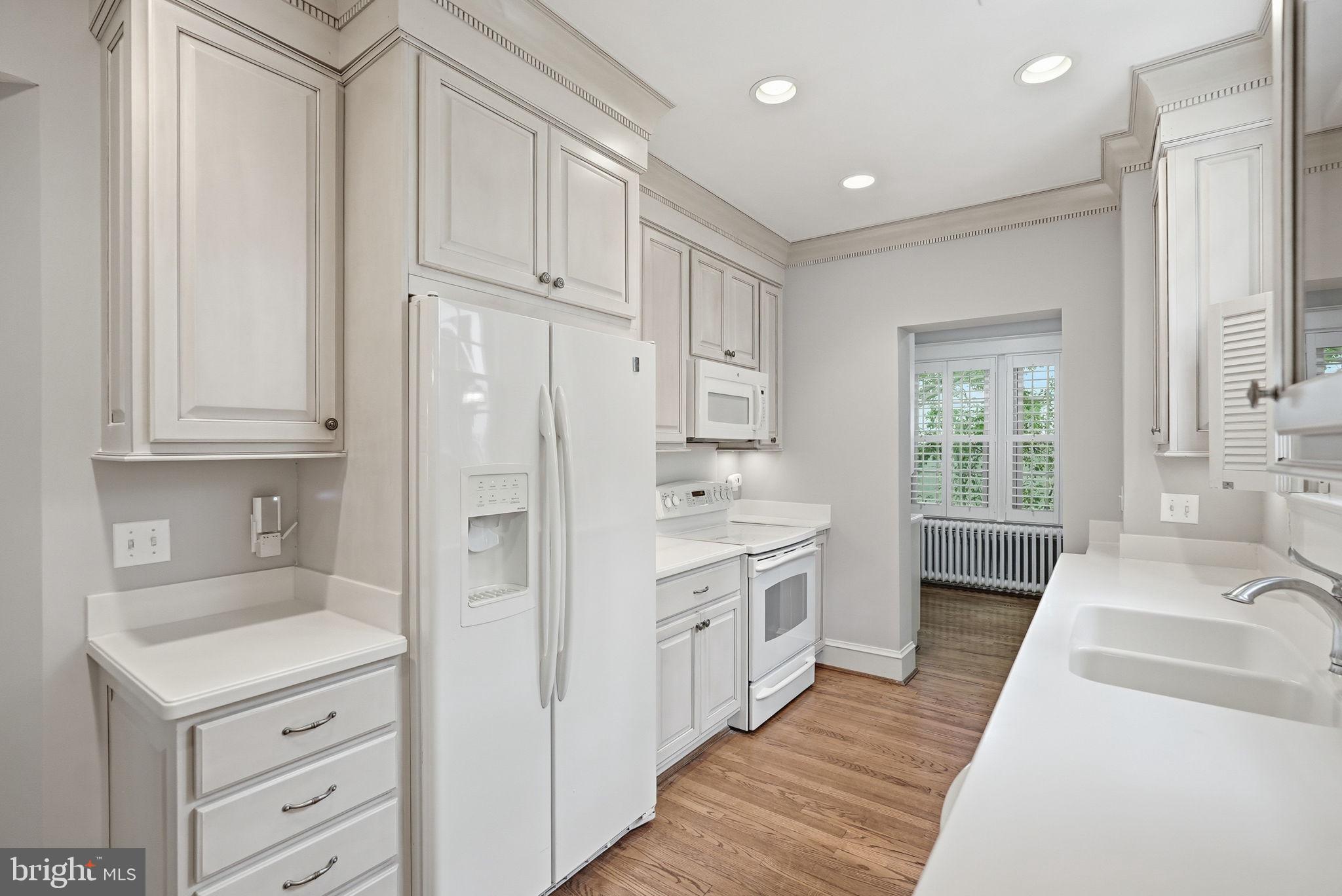 1907 Rookwood Road Silver Spring, MD 20910 - Photo 13 of 39 Kitchen