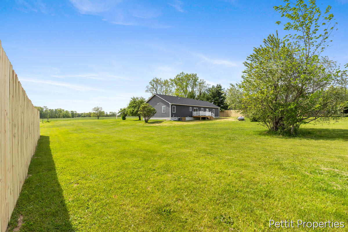 6937 Townhall Road Sheridan, MI 48884 - Photo 31 of 40 6937-Townhall_013