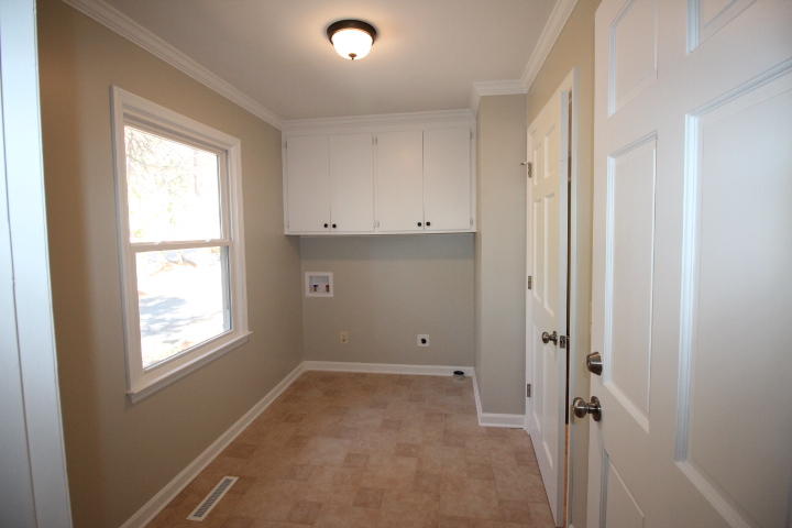 280 Fieldcrest Road Southern Pines, NC 28387 - Photo 10 of 26 laundry room
