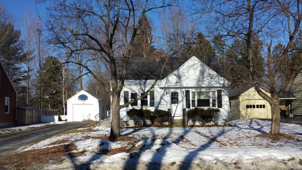 17 Silvermount Street Waterville, ME 04901 - Photo 1 of 19 Photo