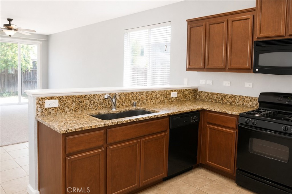 523 Beckman Way Merced, CA 95348 - Photo 11 of 30