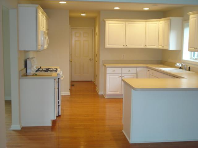 8739 Promontory Road Indianapolis, IN 46236 - Photo 4 of 8 Gallery Image 4
