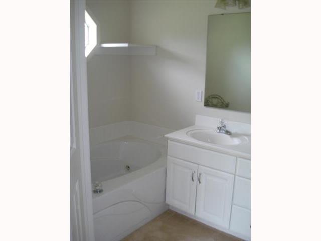 8739 Promontory Road Indianapolis, IN 46236 - Photo 6 of 8 Gallery Image 6