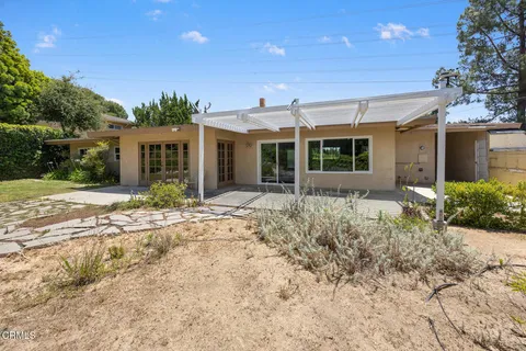 $1,899,000 | 1349 El Vago Street, La Canada Flintridge, CA 91011