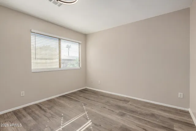 $2,290 | 10377 West Piccadilly Road, Avondale, AZ 85392