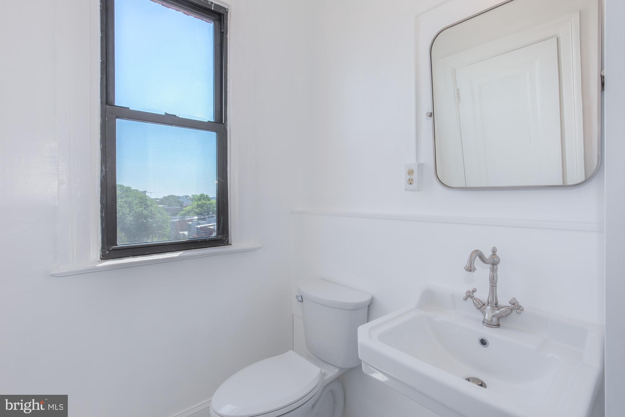 1915 16th Street Northwest, Unit 604 Washington, DC 20009 - Photo 28 of 31